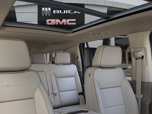 New 2026 GMC Yukon XL Denali w/ Denali Reserve Package AWD/4WD image 24
