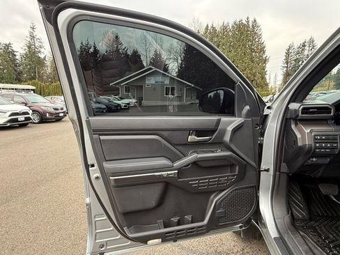 Used 2024 Toyota Tacoma TRD Off-Road w/ TRD Off Road Premium Package image 11