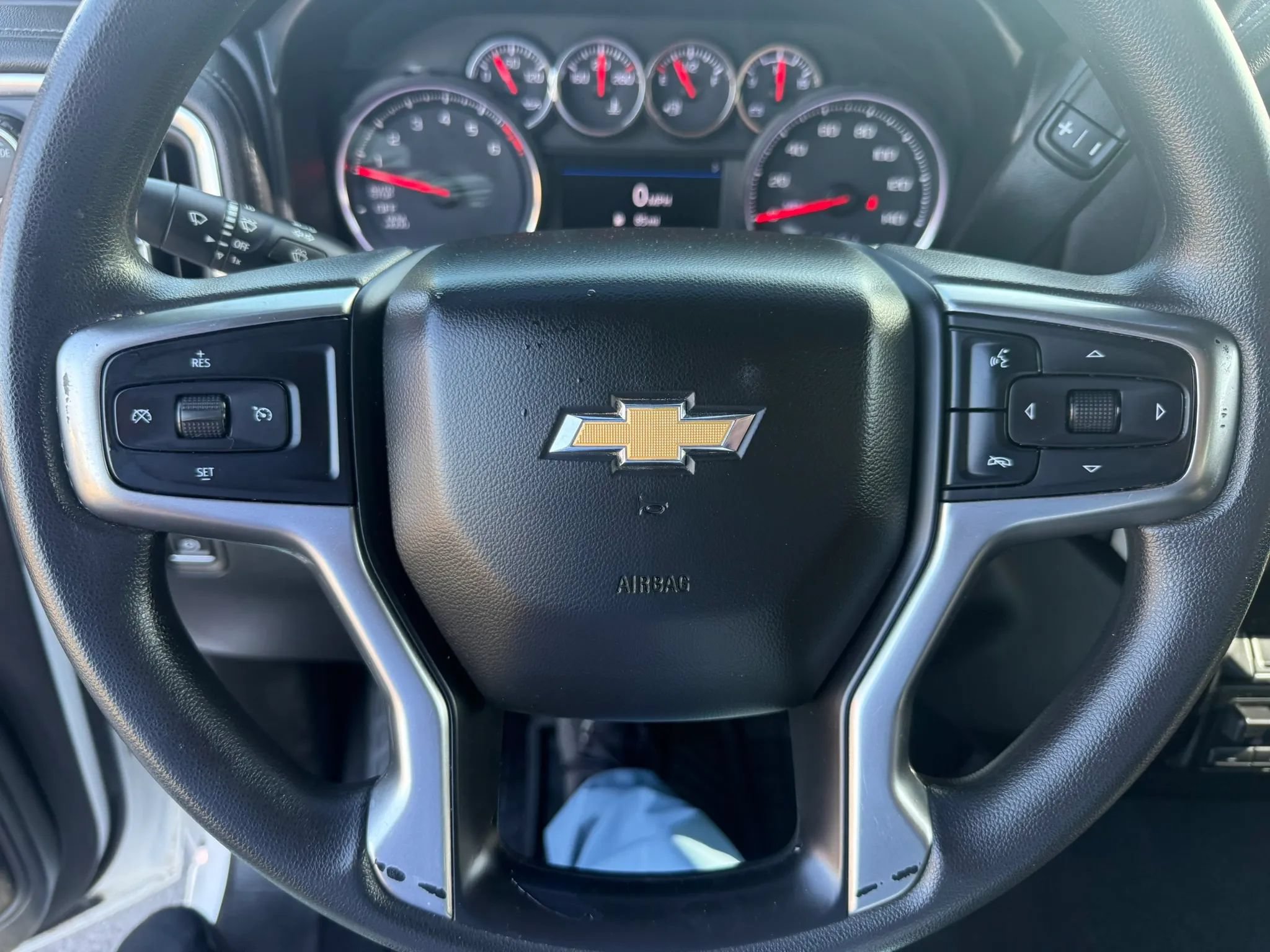 Used 2020 Chevrolet Silverado 1500 LT w/ Z71 Off-Road Package AWD/4WD image 12