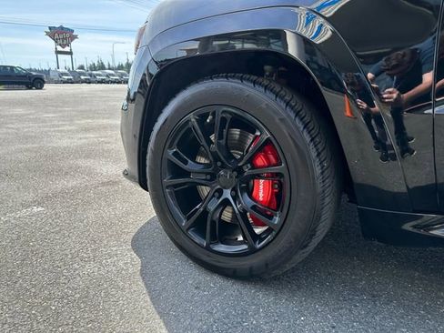 Used 2020 Jeep Grand Cherokee SRT AWD/4WD image 30