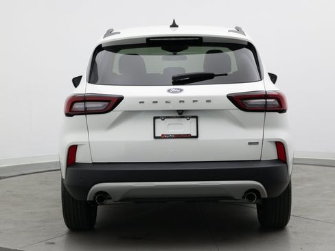 Used 2024 Ford Escape SE FWD image 6