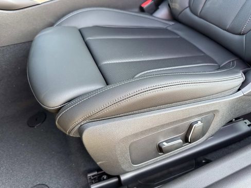 New 2025 BMW 230i xDrive Coupe w/ Premium Package AWD/4WD image 15