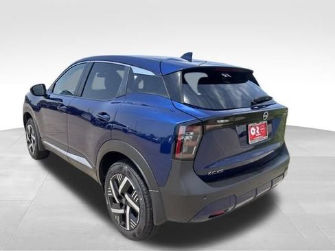 Certified 2025 Nissan Kicks SV FWD image 7