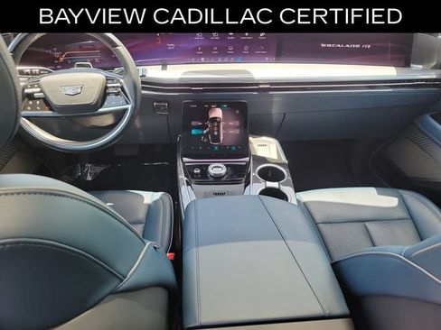 Certified 2025 Cadillac Escalade IQ Luxury 2 w/ LPO, Premium Carpet Package AWD/4WD image 20