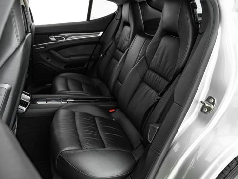 Used 2010 Porsche Panamera S RWD image 37