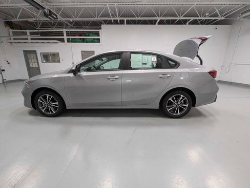 Certified 2023 Kia Forte LXS w/ LXS Technology Package image 11