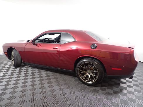 Used 2017 Dodge Challenger R/T RWD image 9