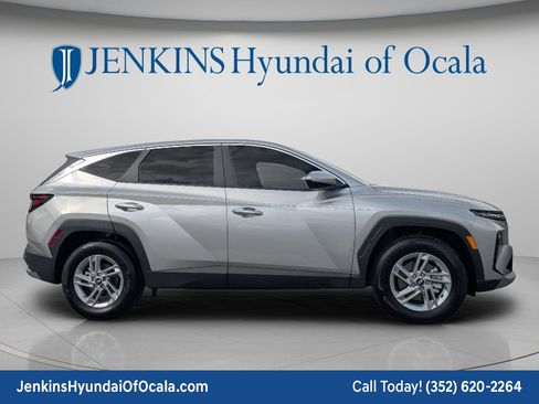 New 2026 Hyundai Tucson SE FWD image 2