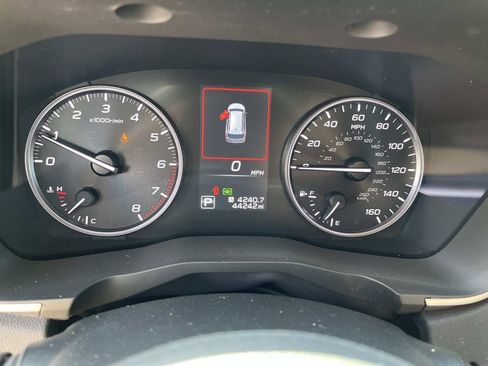 Used 2024 Subaru Ascent Touring AWD/4WD image 35