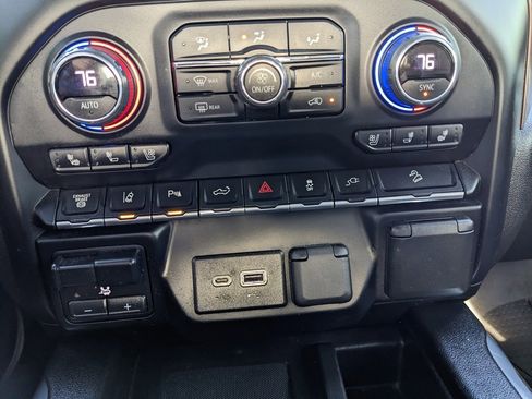 Used 2022 Chevrolet Silverado 2500 High Country w/ Safety Package II image 38