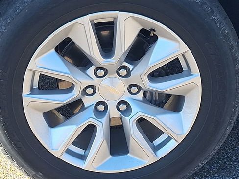 Used 2022 Chevrolet Silverado 1500 Custom w/ Safety Confidence Package image 21