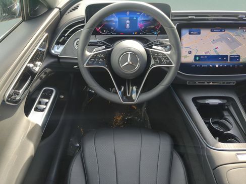 Certified 2024 Mercedes-Benz E 350 4MATIC Sedan image 14