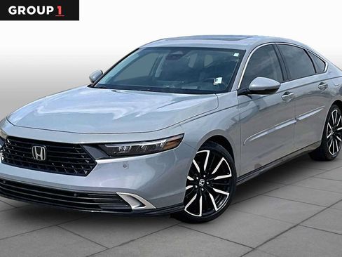 Used 2024 Honda Accord Touring image 1