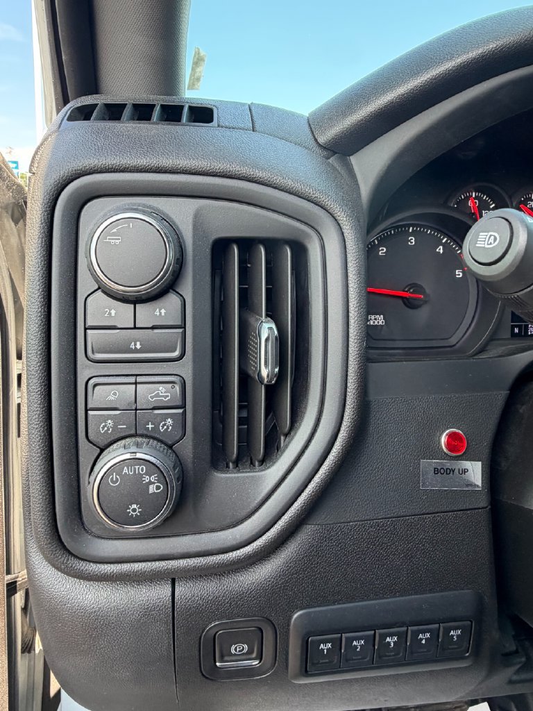 Used 2024 Chevrolet Silverado 3500 W/T w/ WT Convenience Package AWD/4WD image 31