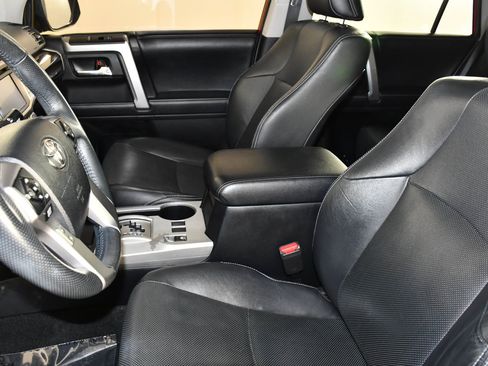 Used 2018 Toyota 4Runner Limited w/ Convenience Package AWD/4WD image 42