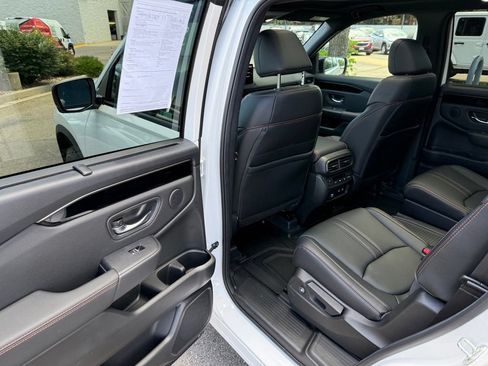 Certified 2026 Honda Pilot TrailSport image 16