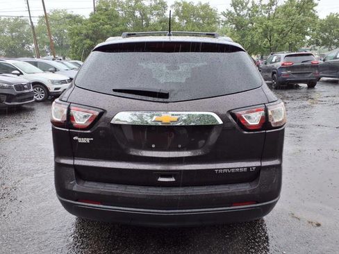 Used 2015 Chevrolet Traverse LT w/ Style and Technology Package image 4