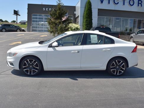 Used 2018 Volvo S60 T5 Dynamic AWD/4WD image 2