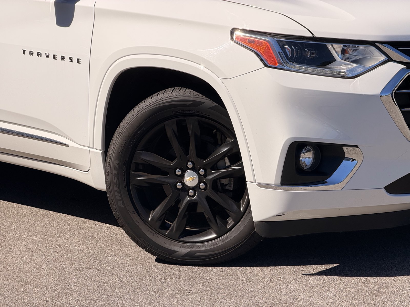 Used 2019 Chevrolet Traverse High Country w/ LPO, Floor Liner Package AWD/4WD image 3