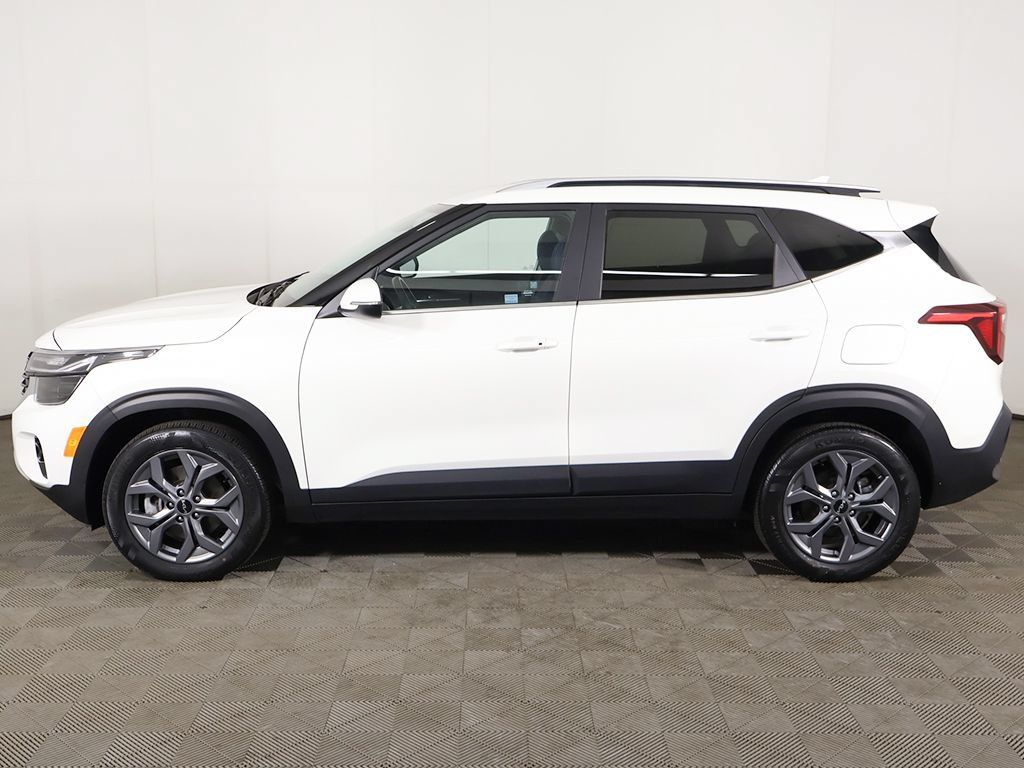 Used 2024 Kia Seltos S AWD/4WD image 17