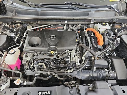 Used 2020 Toyota RAV4 Limited image 38