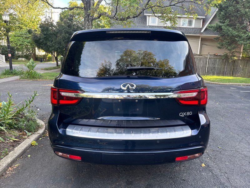 Used 2018 INFINITI QX80 4WD w/ Deluxe Technology Package image 10