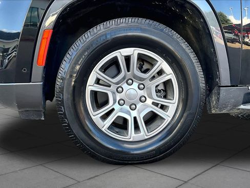 Used 2022 Jeep Wagoneer Series I w/ Convenience Group I RWD image 10