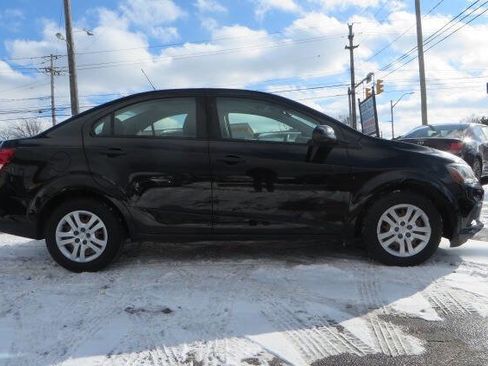 Used 2017 Chevrolet Sonic LS image 7