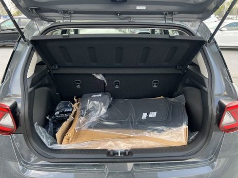 New 2026 Hyundai Venue SEL FWD image 12