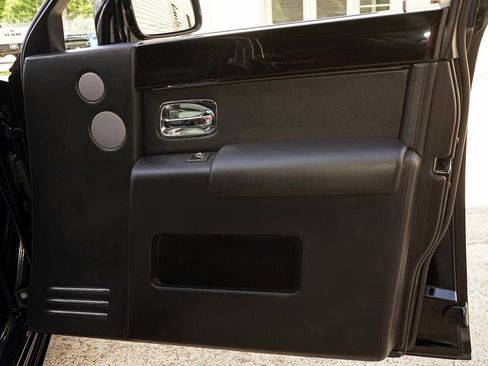 Used 2013 Rolls-Royce Phantom Sedan image 24