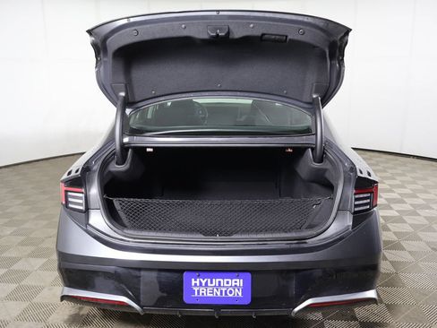 Used 2025 Hyundai Sonata SEL FWD image 16