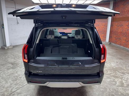 New 2025 Ford Expedition Platinum w/ Driver's Package image 27