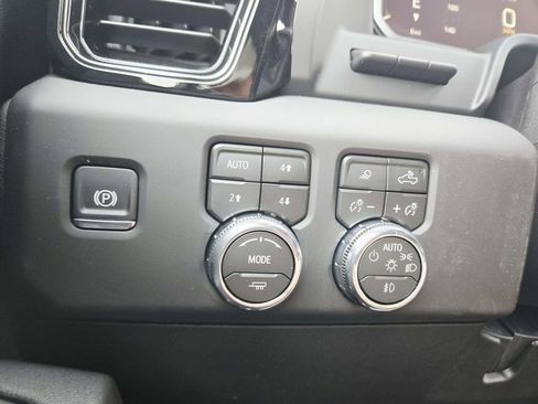 New 2026 GMC Sierra 2500 AT4 w/ AT4 Premium Plus Package AWD/4WD image 37