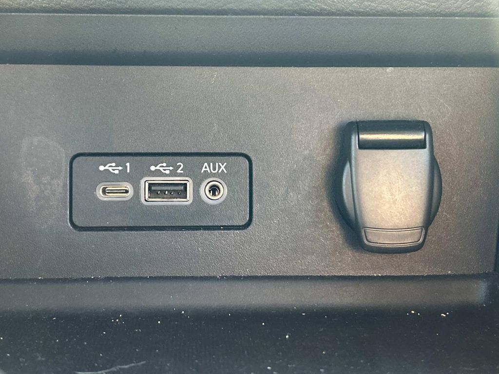 Certified 2020 Nissan Sentra SV FWD image 26