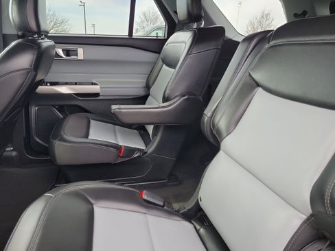 Certified 2023 Ford Explorer XLT w/ Equipment Group 202A image 12