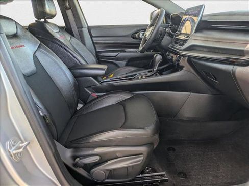 Used 2024 Jeep Compass Trailhawk image 20