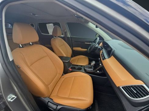 Used 2024 Kia Seltos SX w/ SX Sunroof Package AWD/4WD image 15