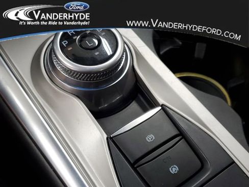 Used 2021 Ford Explorer Limited image 33