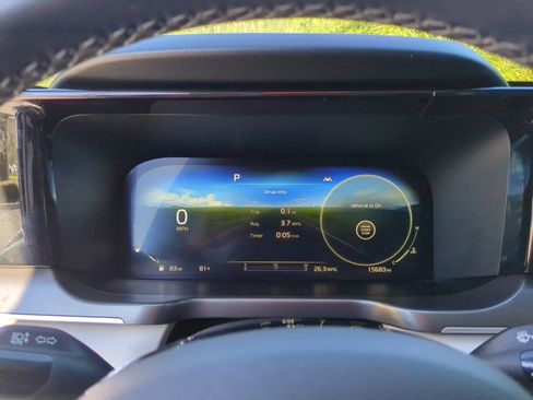 Used 2023 Kia Sorento SX image 35