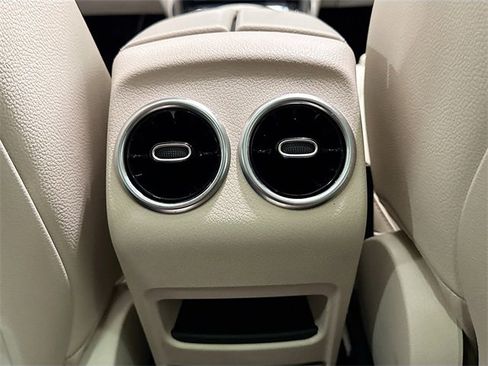 Certified 2021 Mercedes-Benz GLB 250 4MATIC image 26