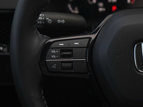 Used 2026 Honda CR-V EX-L image 17