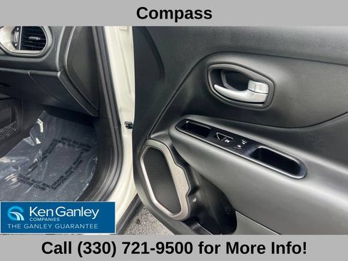 Used 2023 Jeep Renegade Latitude w/ Premium Group AWD/4WD image 56
