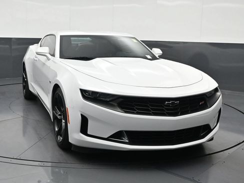 Used 2019 Chevrolet Camaro LT w/ RS Package RWD image 7