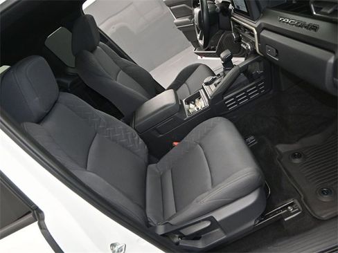 Used 2024 Toyota Tacoma SR image 15