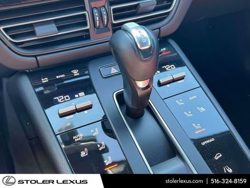 Used 2022 Porsche Macan S image 37