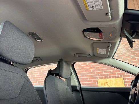 Certified 2025 Kia K4 EX image 16