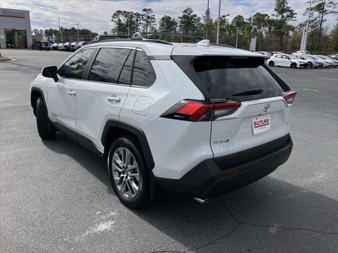 Certified 2025 Toyota RAV4 XLE Premium image 3