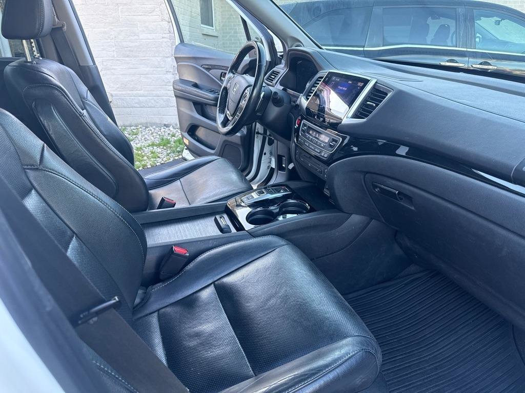 Used 2017 Honda Pilot Elite image 18