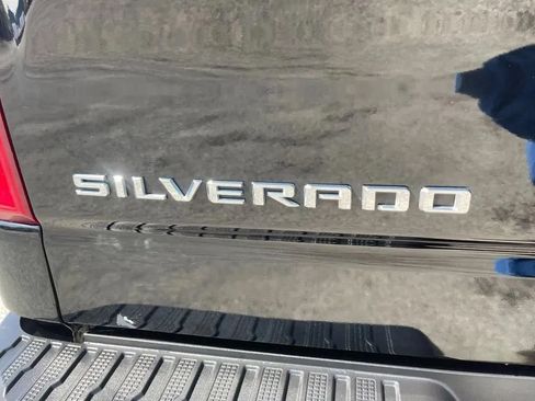 Used 2021 Chevrolet Silverado 1500 Custom Trail Boss AWD/4WD image 10