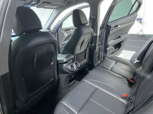 Used 2019 Alfa Romeo Stelvio Ti AWD/4WD image 12